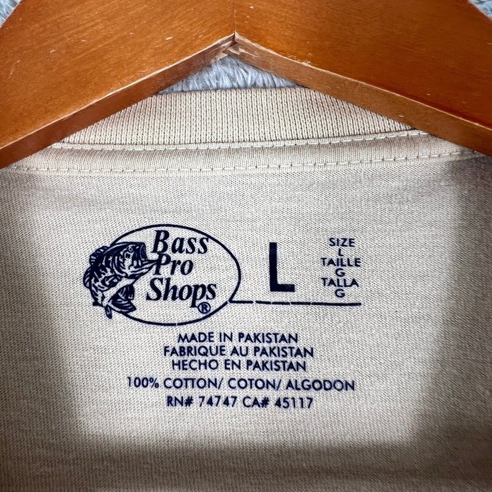 Bass Pro Shops Shirt Mens Large Tan‎ My Bass Smells Like Shirt Fishing Gorpcore - Picture 2 of 6